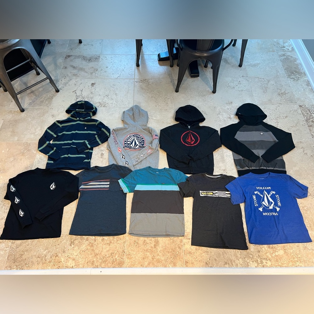 Boys Volcom clothing lot